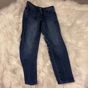 American Eagle Super HiRise Jegging 6 Short